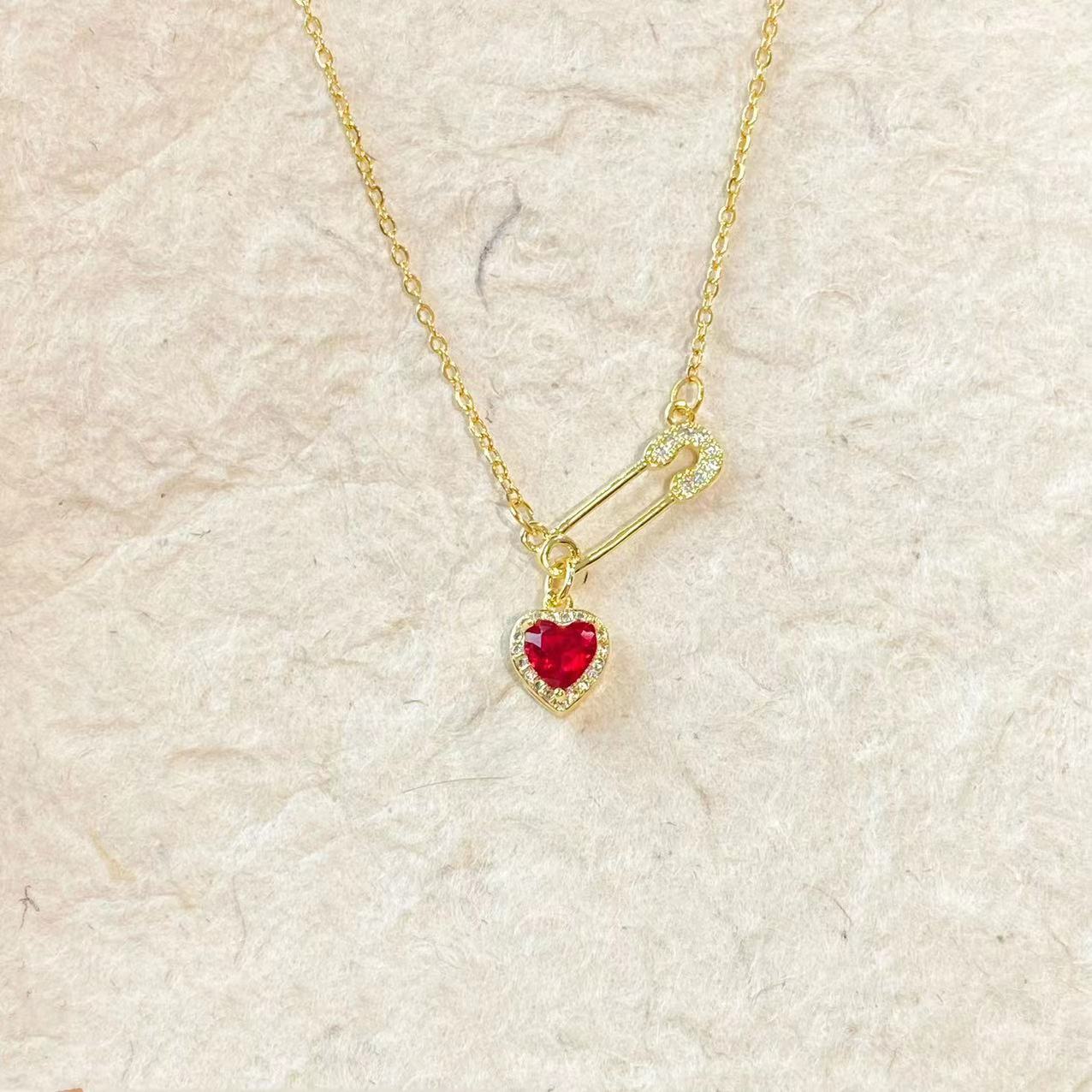 Women's Personalized Pin Pink Heart-shaped Light Luxury Necklace