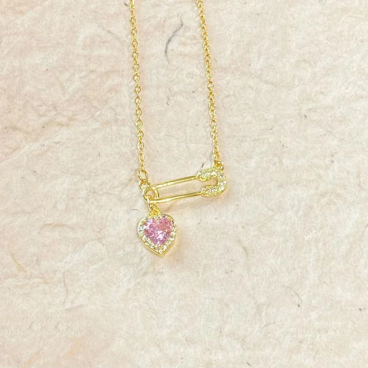 Women's Personalized Pin Pink Heart-shaped Light Luxury Necklace