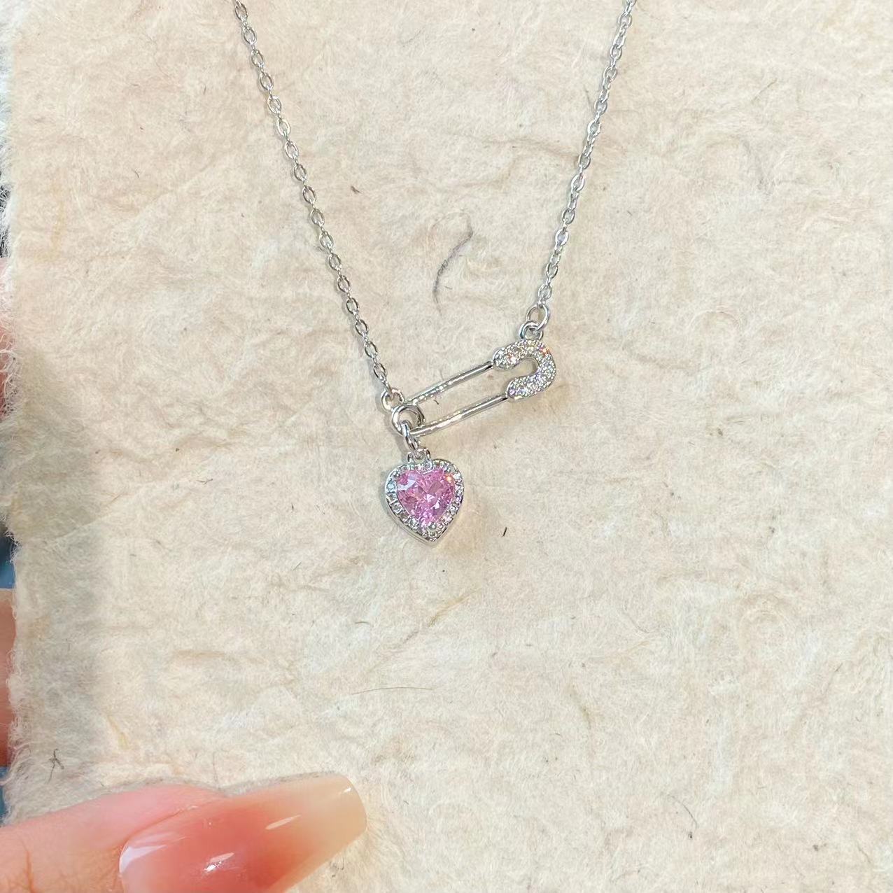 Women's Personalized Pin Pink Heart-shaped Light Luxury Necklace