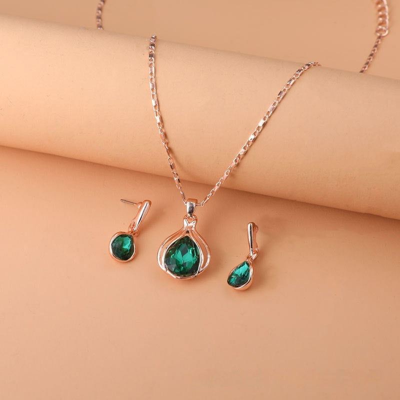 Green Red Drop Shape Necklace And Earrings Suite