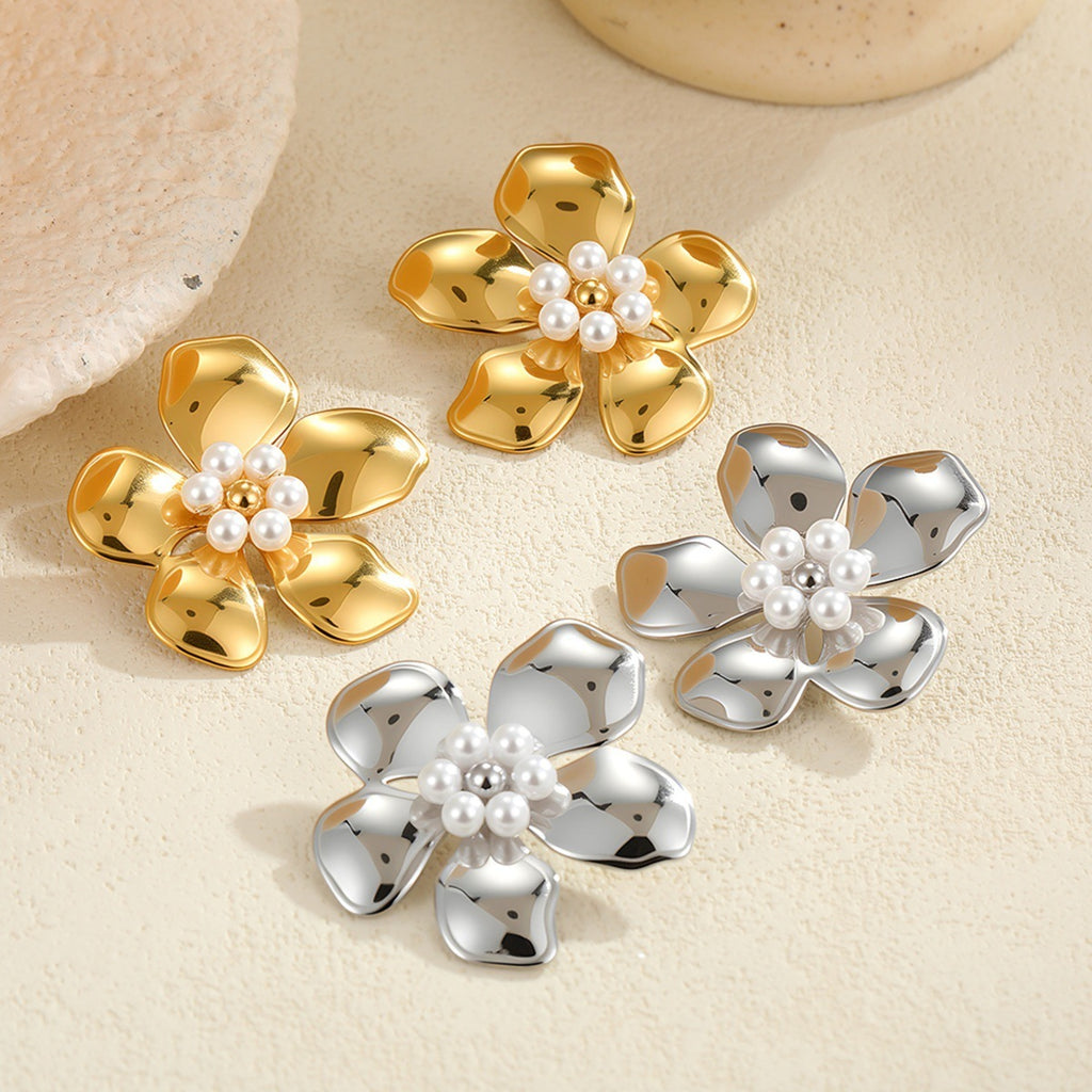 Flower Stringed Pearls Stud Earrings