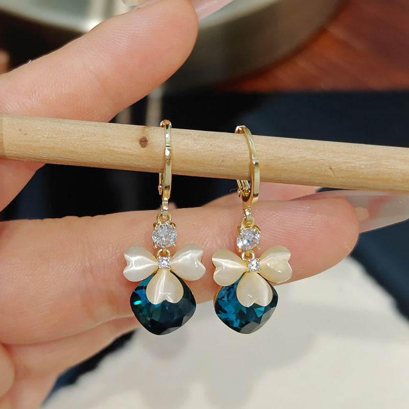 Women's Electroplated Korean Three-leaf Flower Blue Crystal Earrings