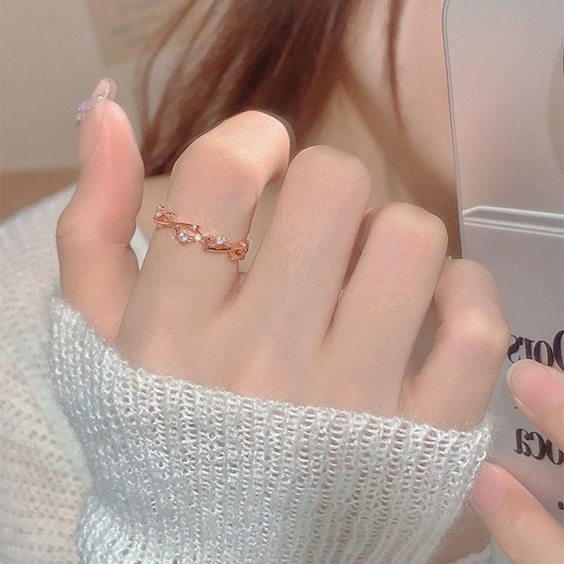 Inlaid Zirconium Thorns Light Luxury Minority Design Adjustable Premium Index Finger Ring