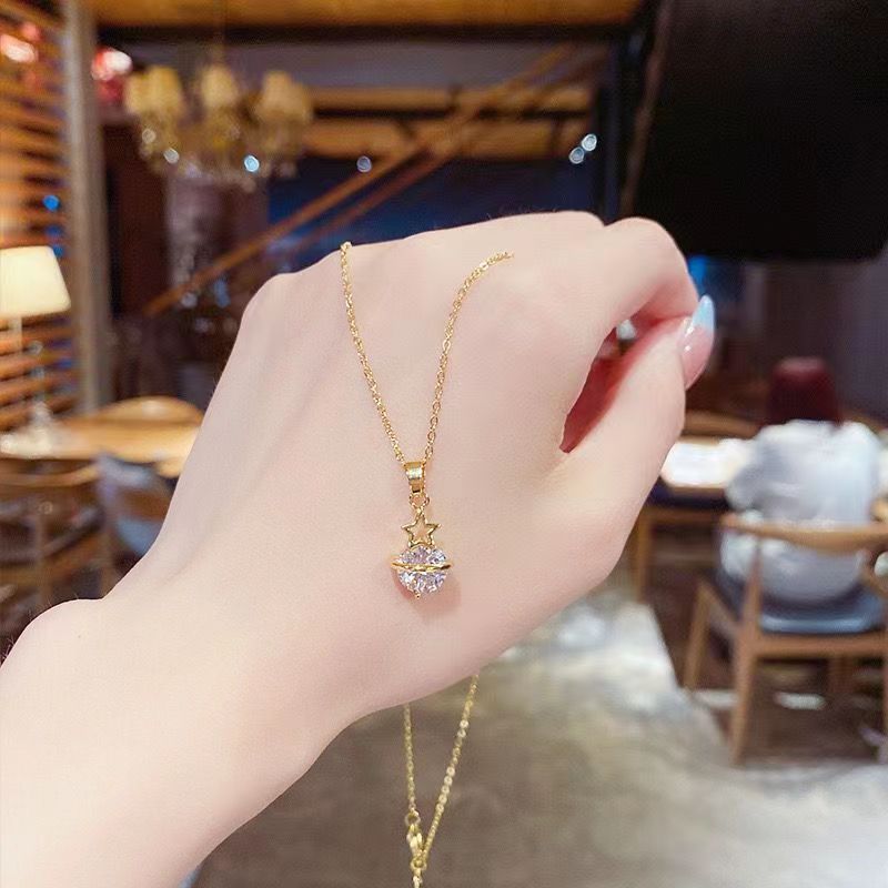 Simple Graceful Korean Style Pentagram Zircon Pendant Fashion Personalized Necklace