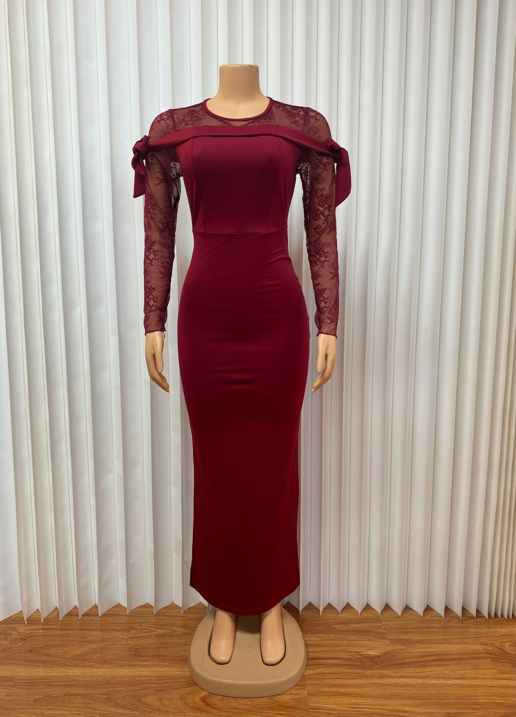 Round Neck Sexy Lace Stitching See-through Sheath Split Dress