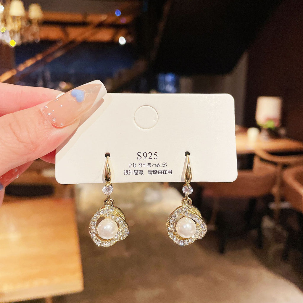 Fashion Luxury Ethereal Pearl Earrings