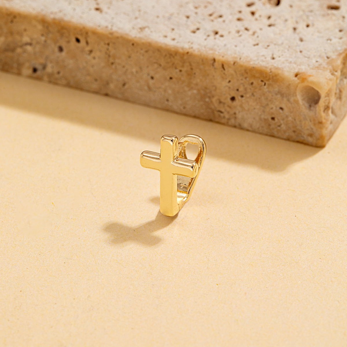 Stylish Hollowed-out Diamond-studded Braces